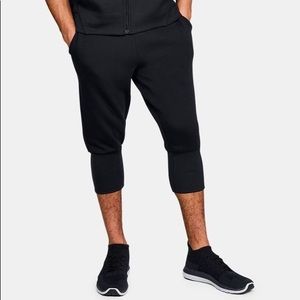 NWOT Mens Under Armour 3/4ths length joggers!